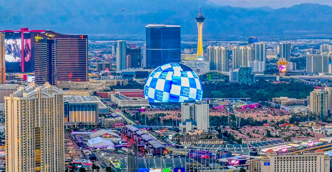 Spectacular Views of the Grand Prix Circuit and Vegas Strip